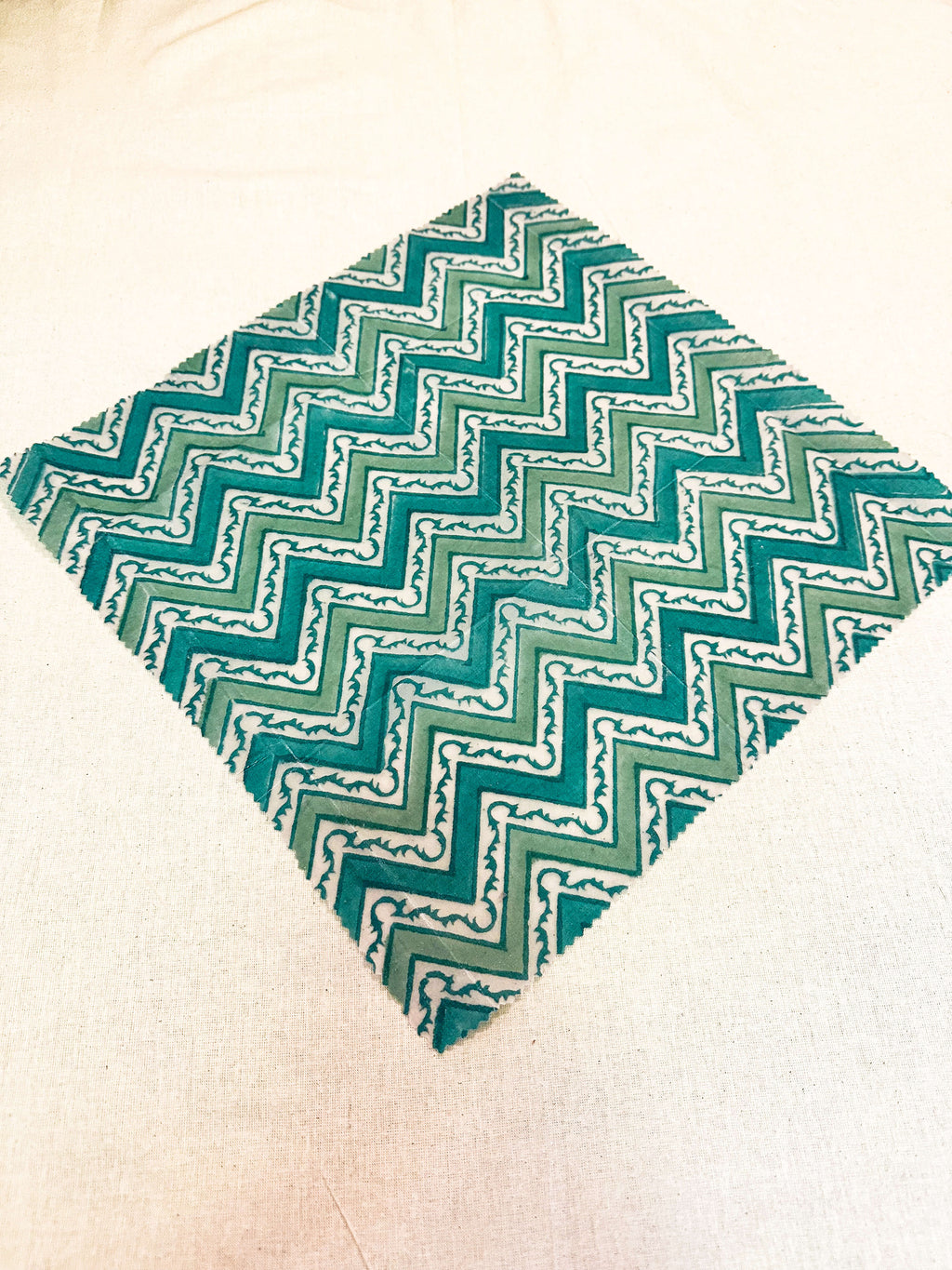 beeswax-wrap-malaysia-turquoise-zigzag